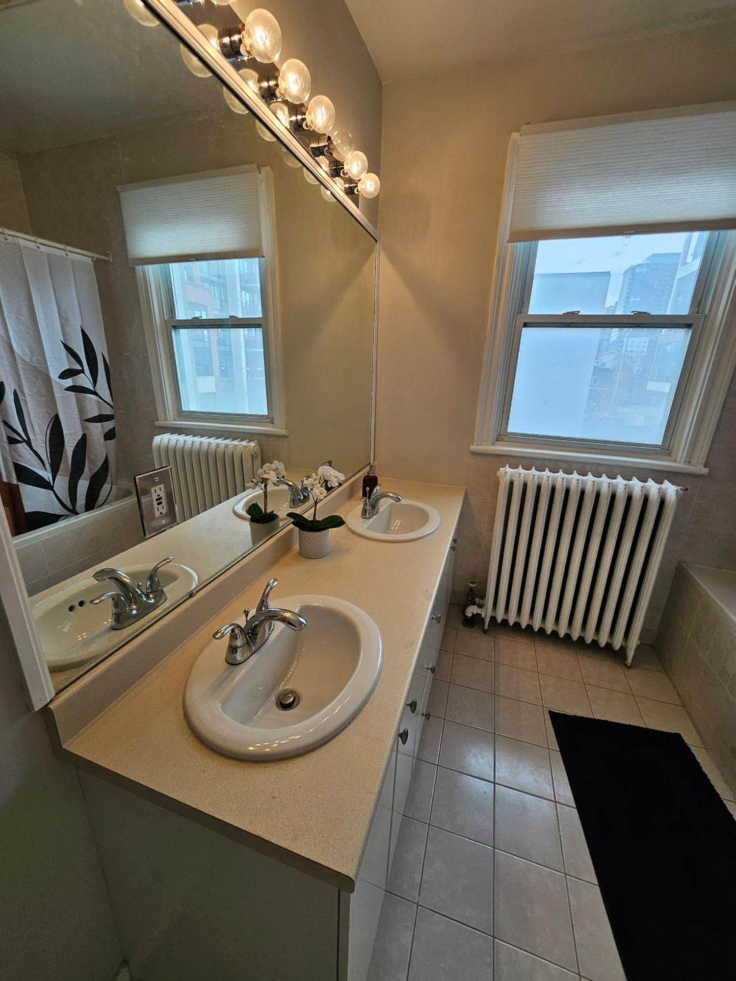 Ottawa Downtown Cozy Guesthouse Екстериор снимка