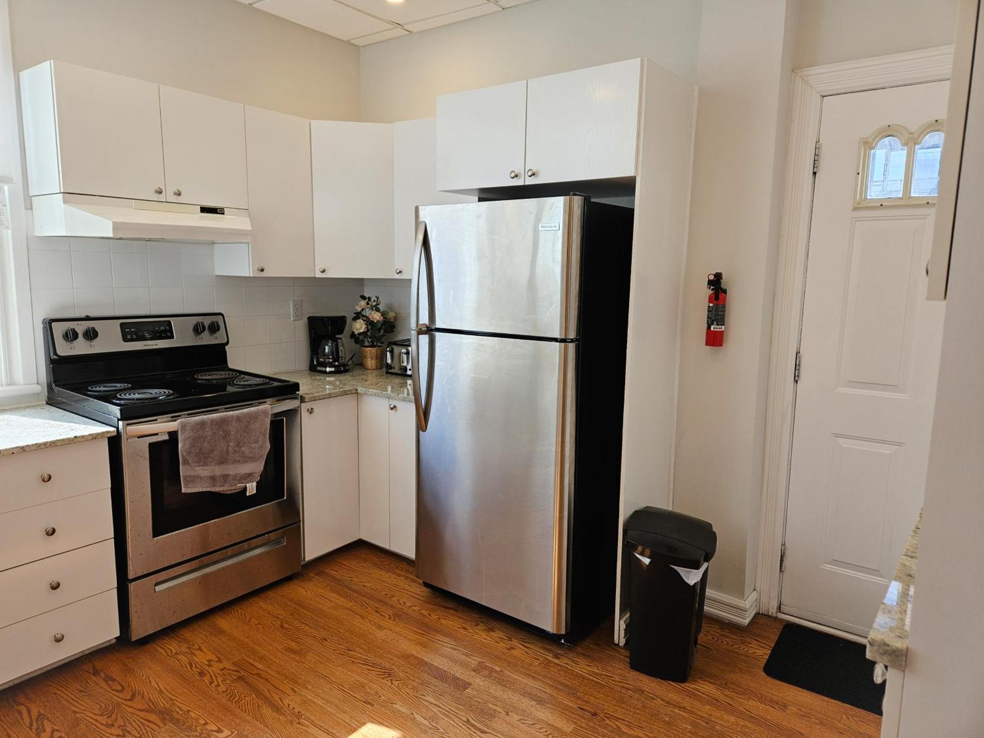 Ottawa Downtown Cozy Guesthouse Екстериор снимка
