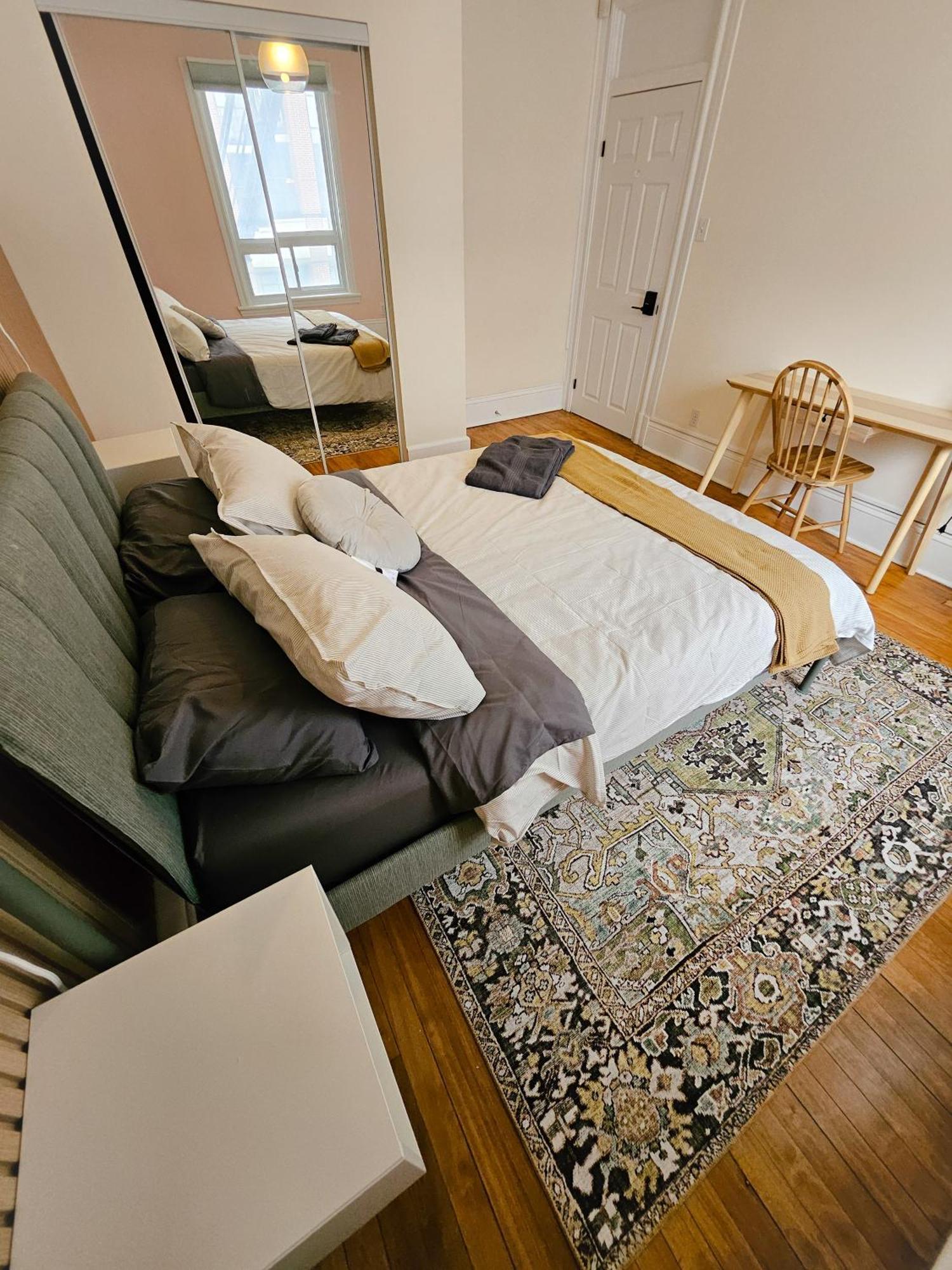 Ottawa Downtown Cozy Guesthouse Екстериор снимка